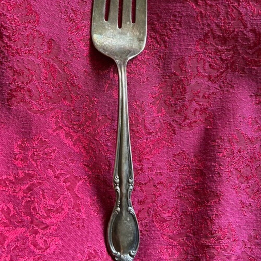 William Rogers IS With Star Silver Serving Fork